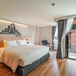 March Hotel & Suite Riverside