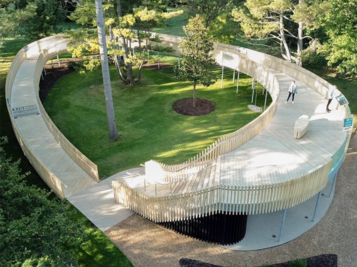 Circular wooden bridge made from Accoya wood